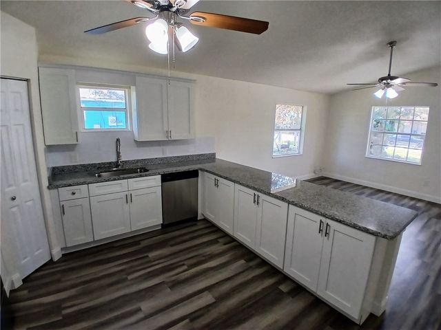 1340 18th Avenue SW, Vero Beach, FL 32962