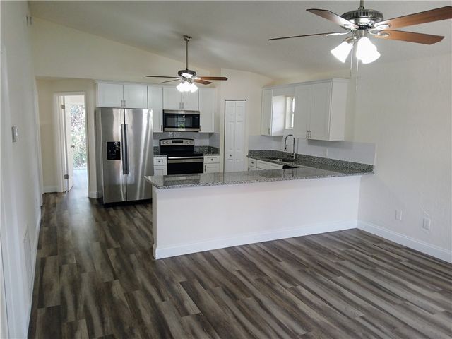 1340 18th Avenue SW, Vero Beach, FL 32962