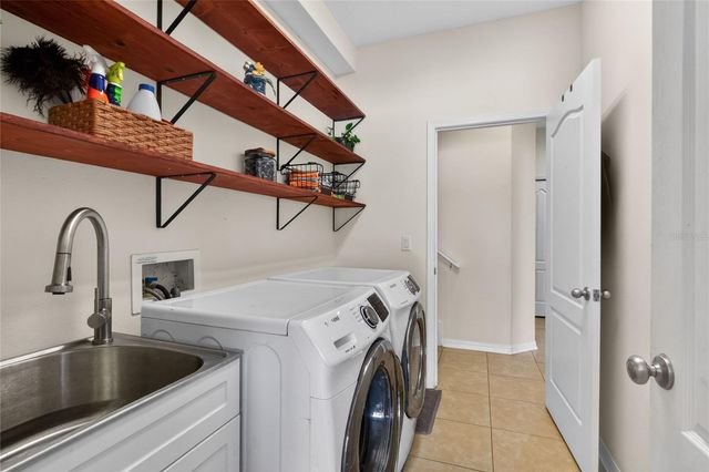 3935 SUNSET LAKE DRIVE, Lakeland, FL 33810