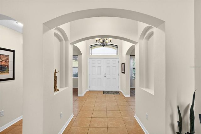 3935 SUNSET LAKE DRIVE, Lakeland, FL 33810
