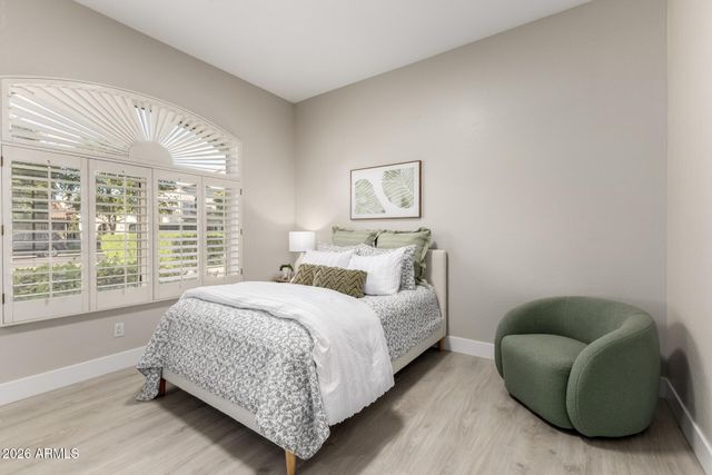 103 W VISTA Avenue, Phoenix, AZ 85021