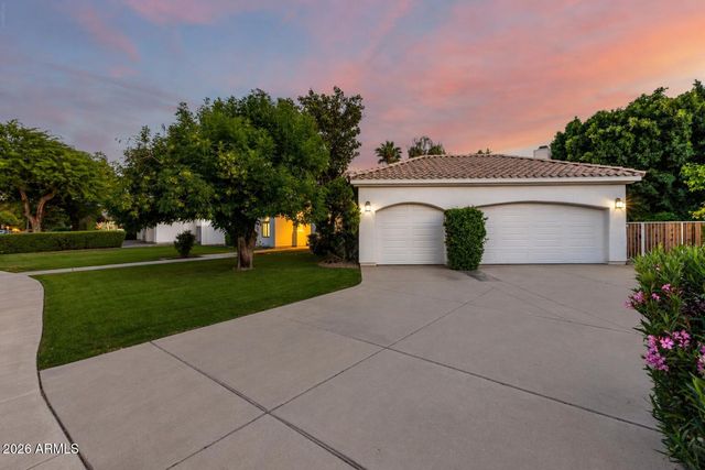 103 W VISTA Avenue, Phoenix, AZ 85021