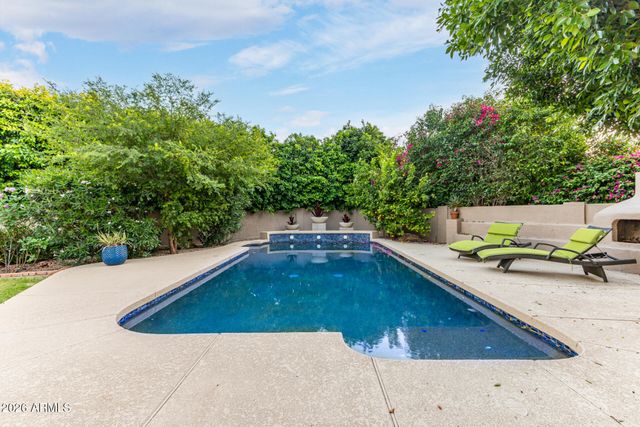 103 W VISTA Avenue, Phoenix, AZ 85021