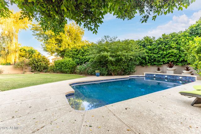 103 W VISTA Avenue, Phoenix, AZ 85021