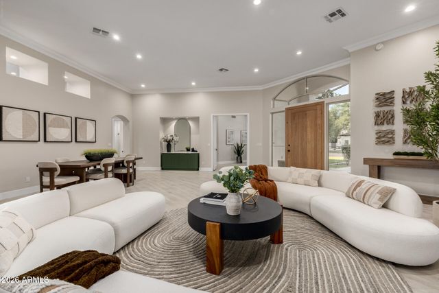 103 W VISTA Avenue, Phoenix, AZ 85021