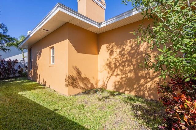 10752 CHAPMAN COURT, Seminole, FL 33777