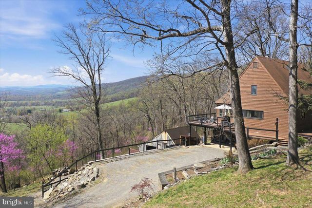 19897 FOREST HILL LN, Bluemont, VA 20135