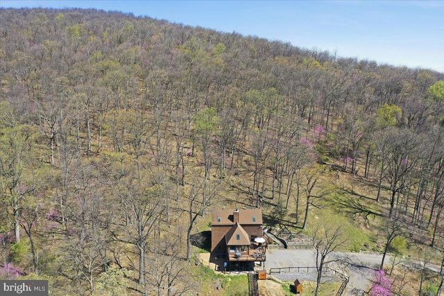 19897 FOREST HILL LN, Bluemont, VA 20135
