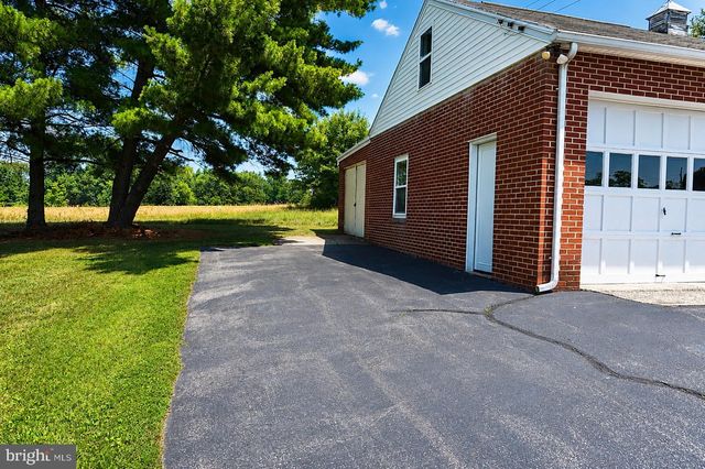 62 W HANOVER ST, Gettysburg, PA 17325