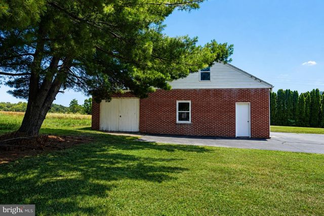 62 W HANOVER ST, Gettysburg, PA 17325