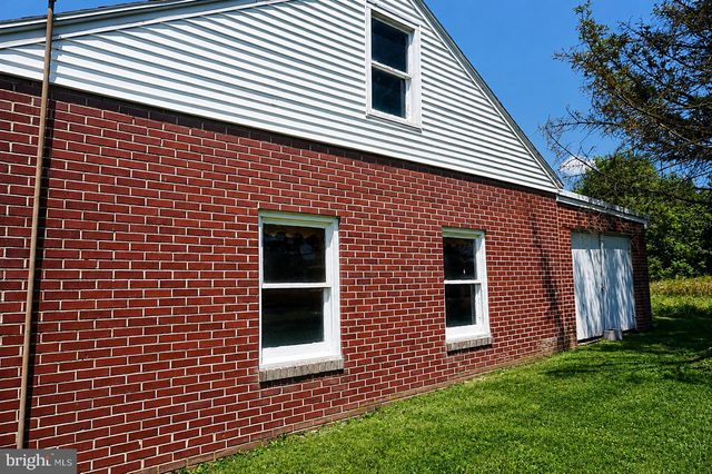 62 W HANOVER ST, Gettysburg, PA 17325