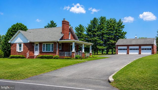 62 W HANOVER ST, Gettysburg, PA 17325