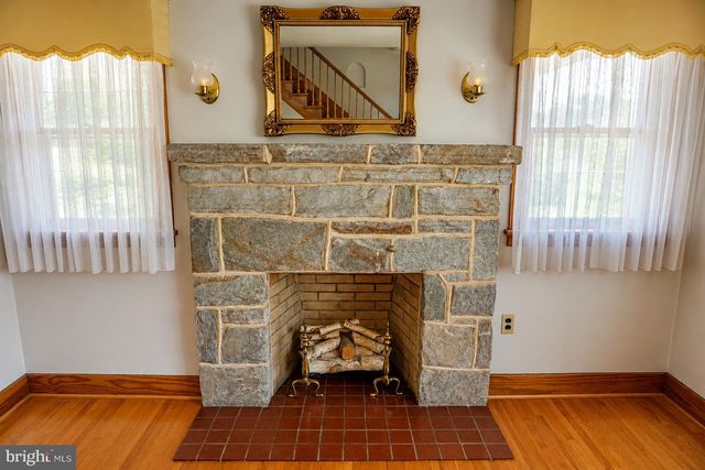 62 W HANOVER ST, Gettysburg, PA 17325