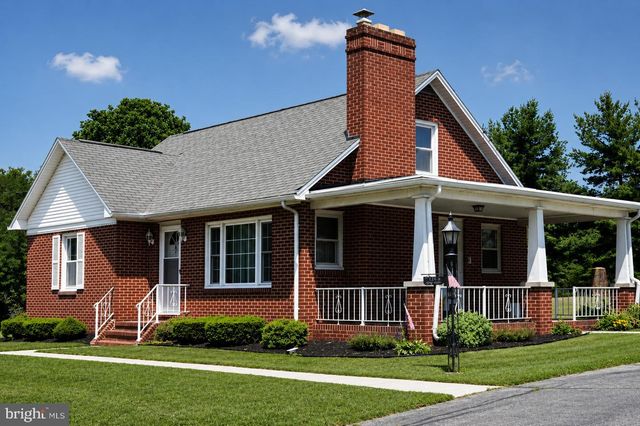 62 W HANOVER ST, Gettysburg, PA 17325