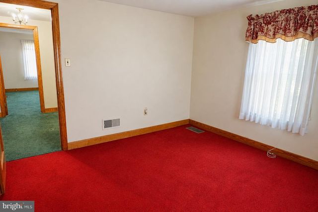 62 W HANOVER ST, Gettysburg, PA 17325