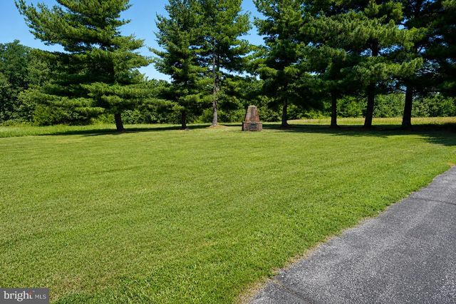 62 W HANOVER ST, Gettysburg, PA 17325