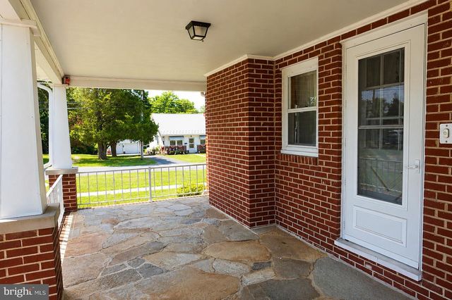 62 W HANOVER ST, Gettysburg, PA 17325