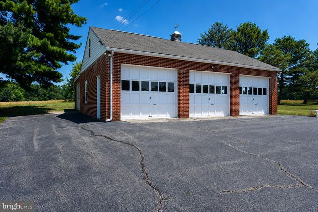 62 W HANOVER ST, Gettysburg, PA 17325