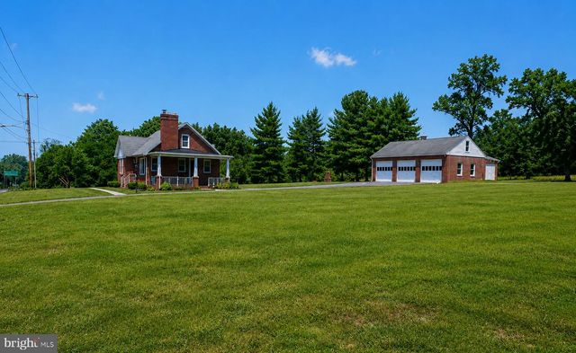62 W HANOVER ST, Gettysburg, PA 17325