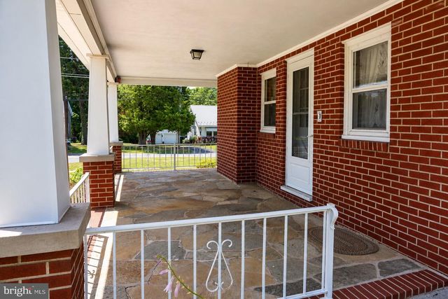 62 W HANOVER ST, Gettysburg, PA 17325