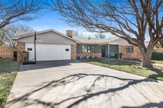 32 Mesa Drive, Canyon, TX 79015