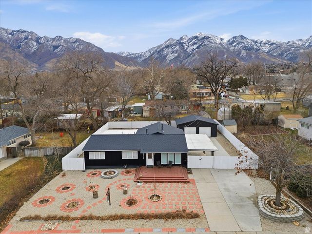 6869 S BROOKHILL DR, Salt Lake City, UT 84121