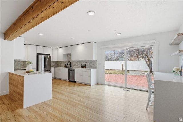 6869 S BROOKHILL DR, Salt Lake City, UT 84121