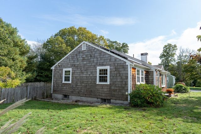 97 Captain Bacon Rd, Yarmouth, MA 02664