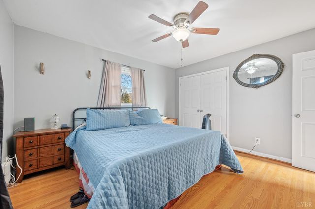 5949 Village Lane, Roanoke, VA 24019