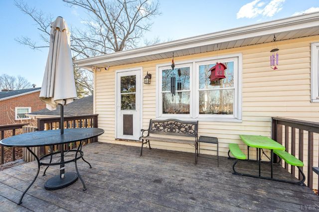 5949 Village Lane, Roanoke, VA 24019