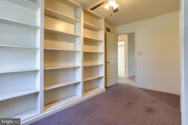 19 SPRINGHOUSE DR, Myerstown, PA 17067