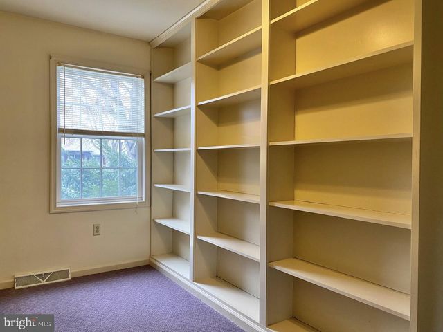 19 SPRINGHOUSE DR, Myerstown, PA 17067