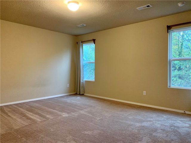 7851 Bridgegate Avenue, Springdale, AR 72762