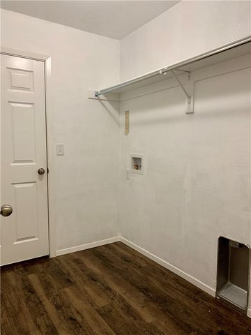 7851 Bridgegate Avenue, Springdale, AR 72762