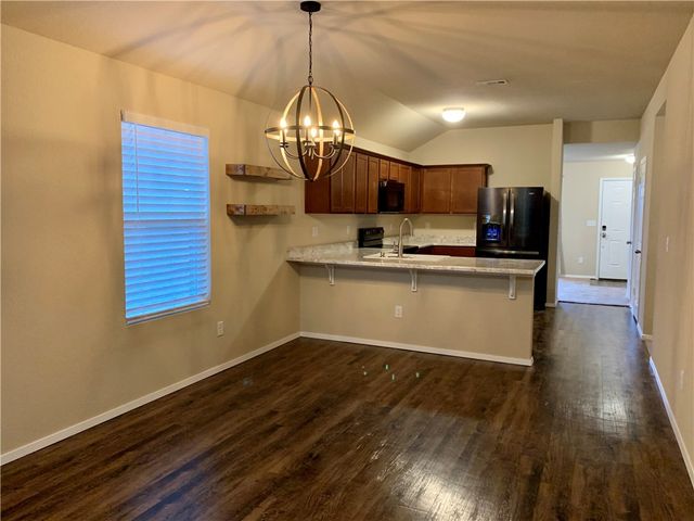 7851 Bridgegate Avenue, Springdale, AR 72762