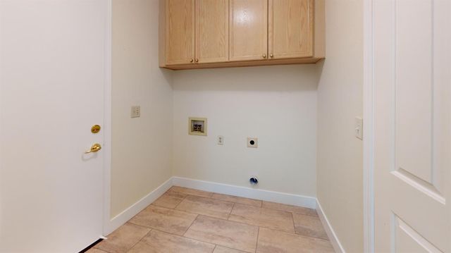 6317 N Marks Avenue, Fresno, CA 93711