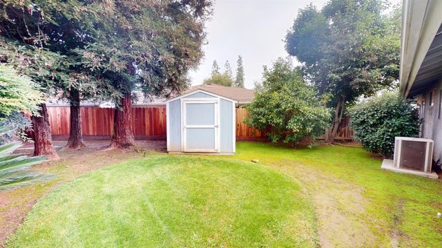 6317 N Marks Avenue, Fresno, CA 93711