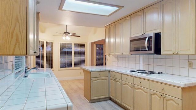 6317 N Marks Avenue, Fresno, CA 93711