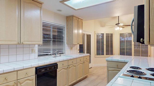 6317 N Marks Avenue, Fresno, CA 93711