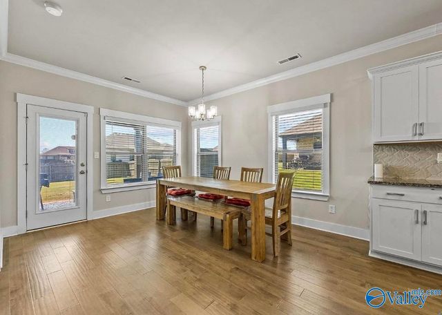 22584 Big Oak Drive, Athens, AL 35613