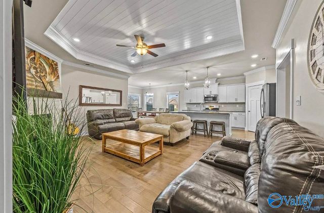 22584 Big Oak Drive, Athens, AL 35613