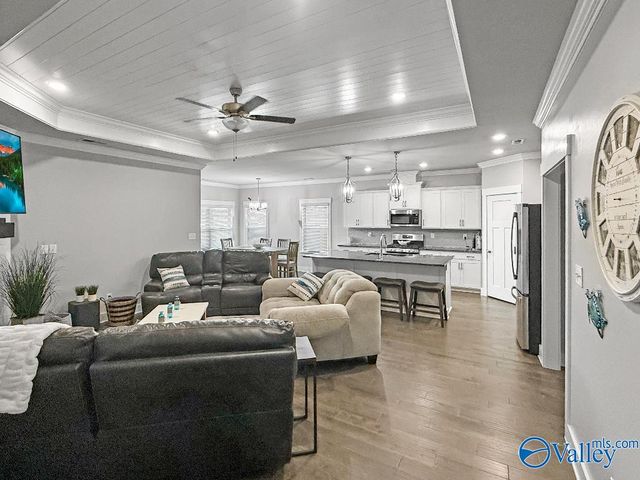 22584 Big Oak Drive, Athens, AL 35613