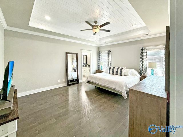 22584 Big Oak Drive, Athens, AL 35613