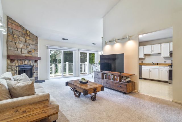 500 Aberdeen Lane C, Prospect Heights, IL 60070