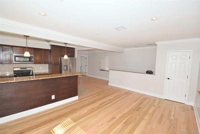 7376 197th Street, Fresh Meadows, NY 11366