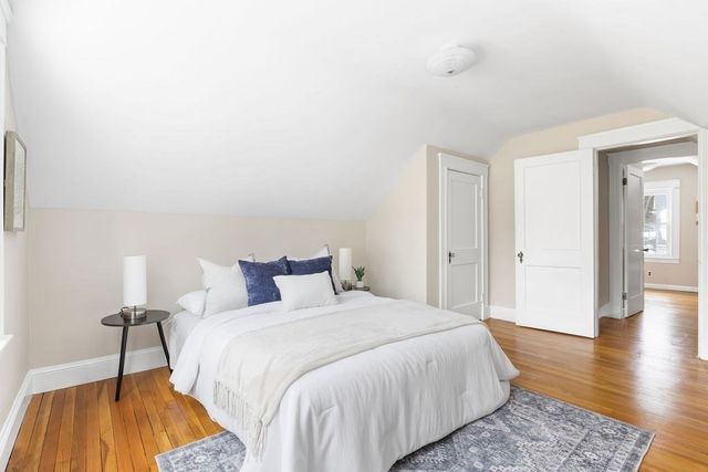 31 Birds Hill Ave, Needham, MA 02492