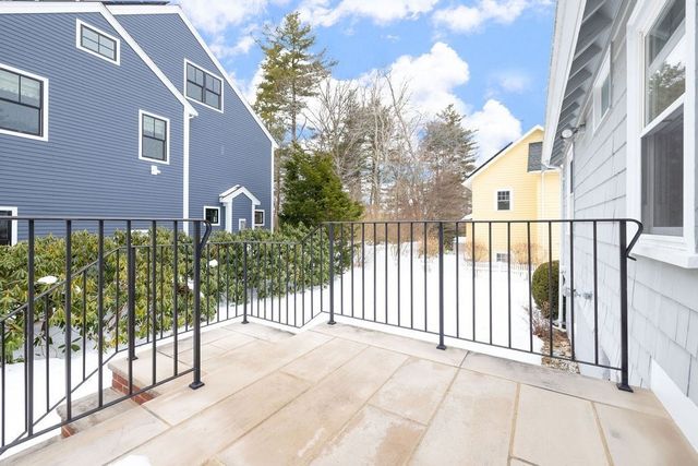 31 Birds Hill Ave, Needham, MA 02492