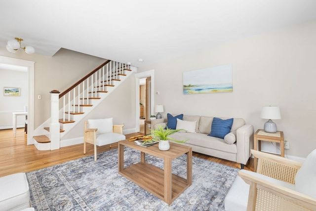 31 Birds Hill Ave, Needham, MA 02492