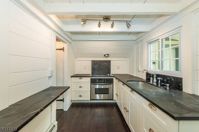 2 Cherry Tree Ln, Sparta Twp., NJ 07871
