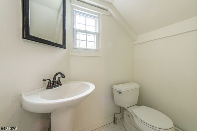 2 Cherry Tree Ln, Sparta Twp., NJ 07871